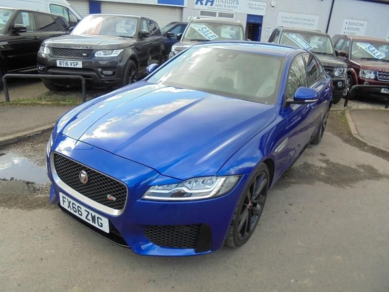 Used Jaguar XF S 300 HP (220 kW) 2016 Blue Sedan