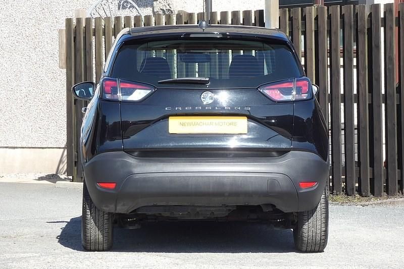 Second-hand Vauxhall Crossland Edition 110 CP (80 kW) 2022 Negru SUV