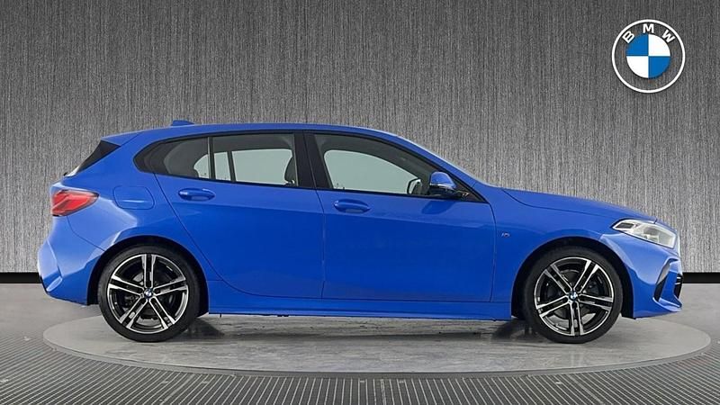 Used BMW 116 M Sport 114 HP (83 kW) 2022 Blue Hatchback