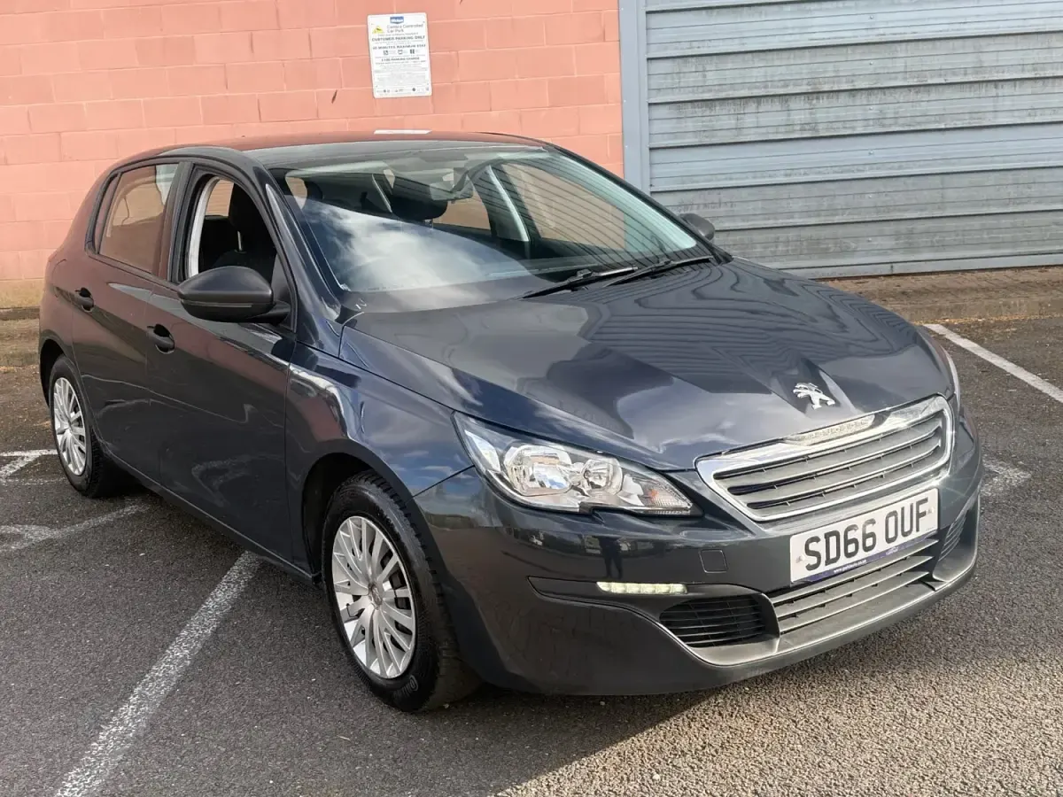 Używany Peugeot 308 Access 2016 Szary Hatchback