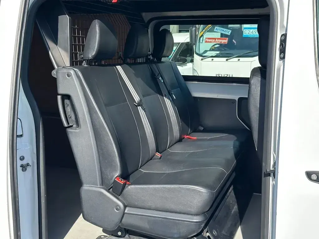 Used Vauxhall Vivaro Edition 150 HP (110 kW) 2020 White MPV