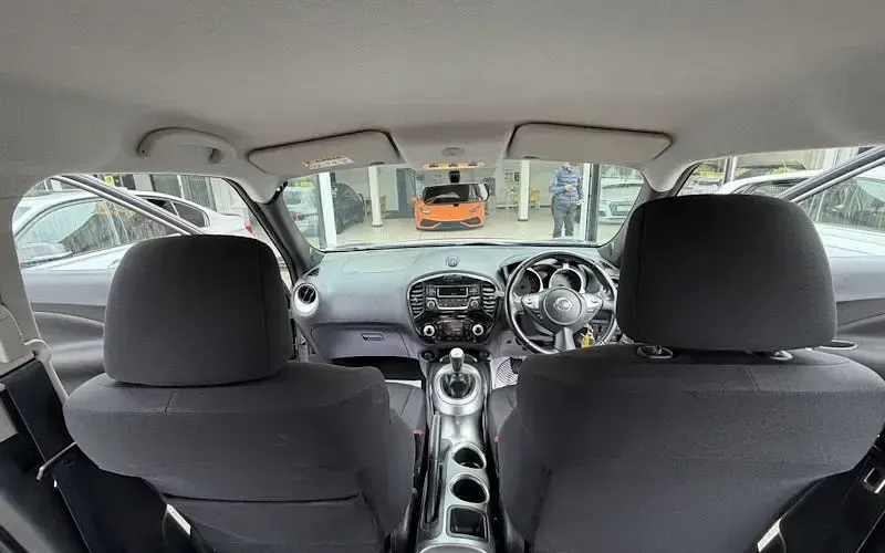 Used Nissan Juke Acenta 116 HP (85 kW) 2017 Grey SUV