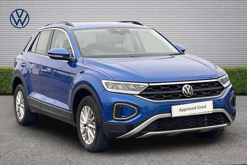 Used VW T-Roc Life 150 HP (110 kW) 2022 Blue SUV