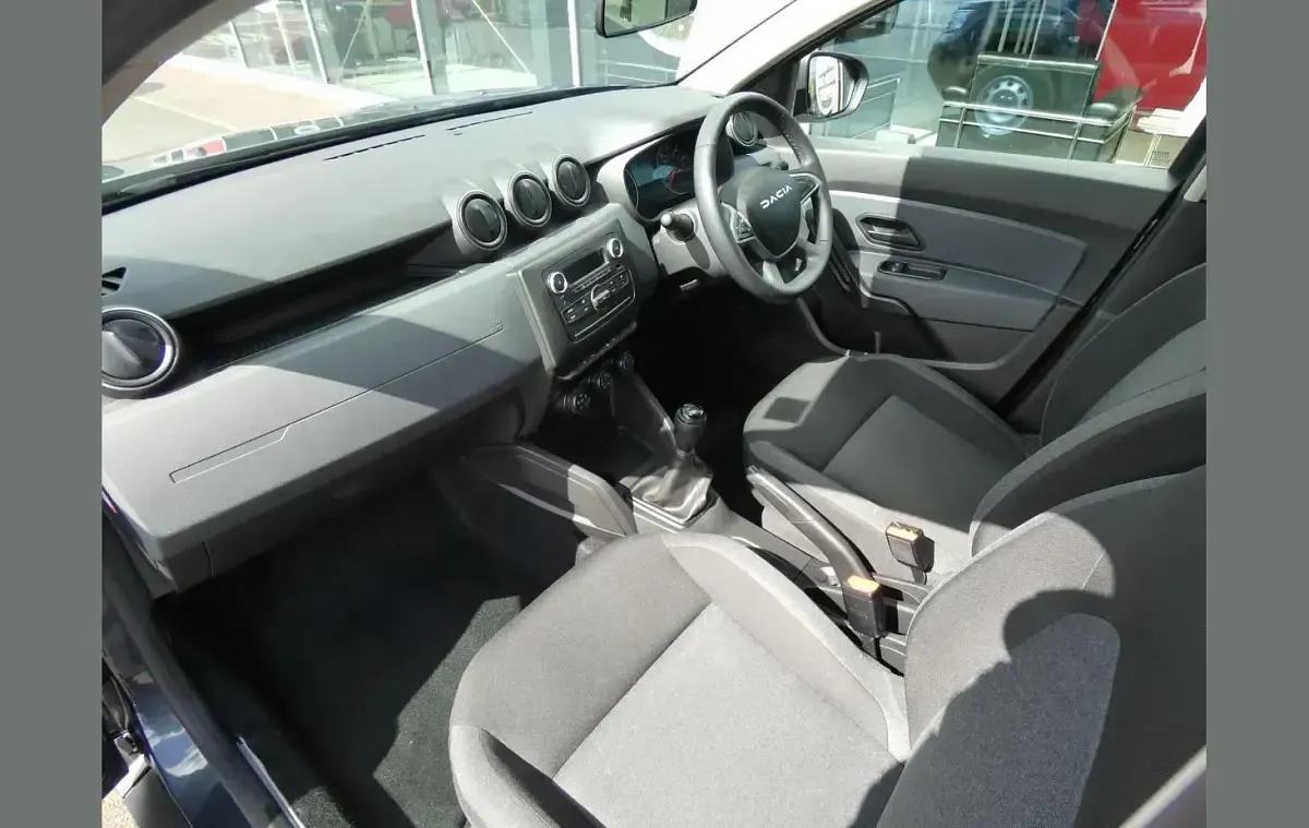 Used Dacia Duster Essentiel 88 HP (64 kW) 2023 Grey SUV