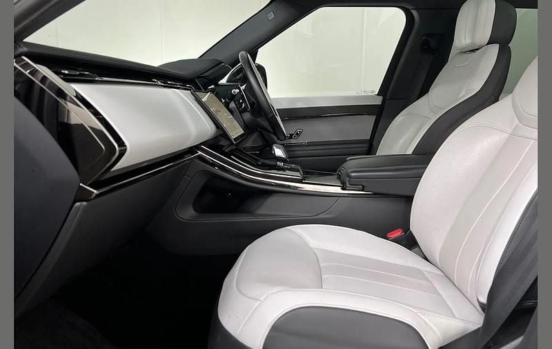 Used Land Rover Discovery Sport SE Dynamic 200 HP (147 kW) 2024 Grey SUV