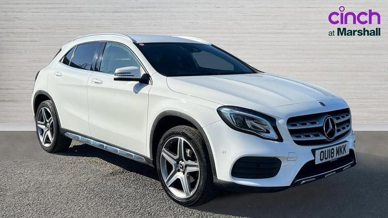 Used Mercedes GLA200 AMG Line Premium 156 HP (114 kW) 2018 White SUV