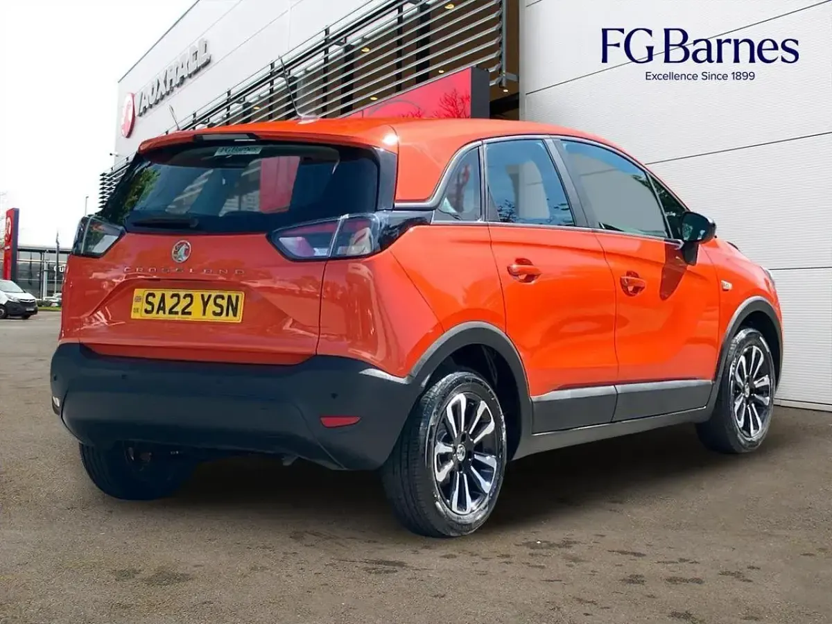 Used Vauxhall Crossland Design Edition 82 HP (60 kW) 2022 Red SUV