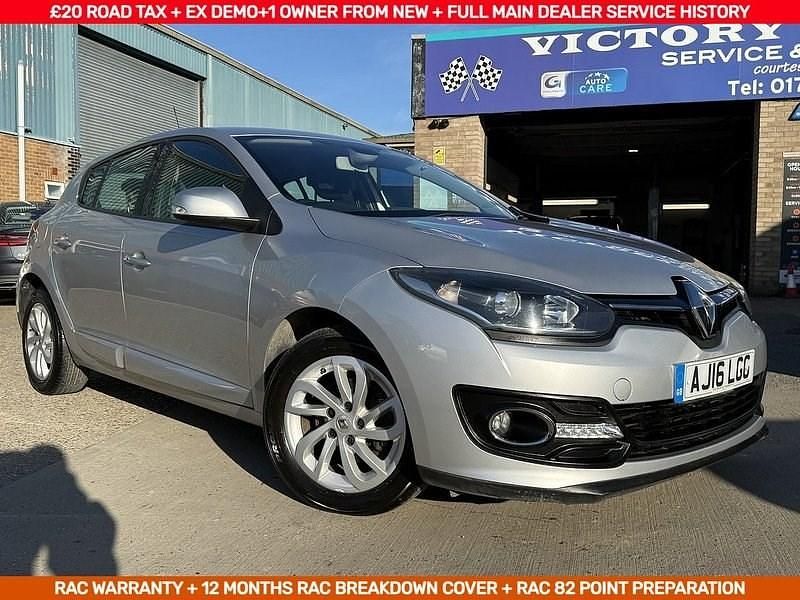 Used Renault Mégane IV Dynamique 2016 Silver Hatchback