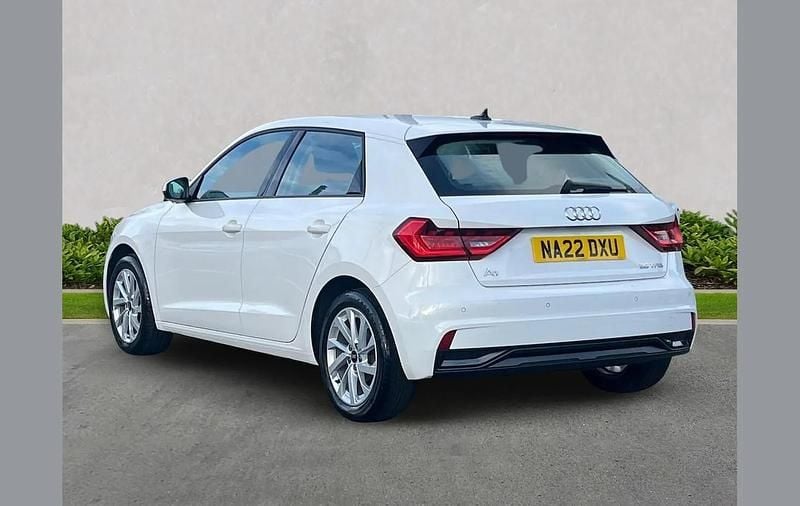 Used Audi A1 Sport 95 HP (69 kW) 2022 White SUV