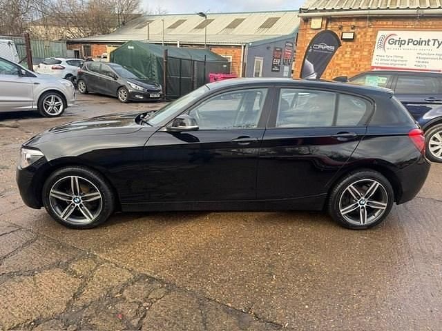 Used BMW 114 Sport Line 95 HP (69 kW) 2013 Black Hatchback