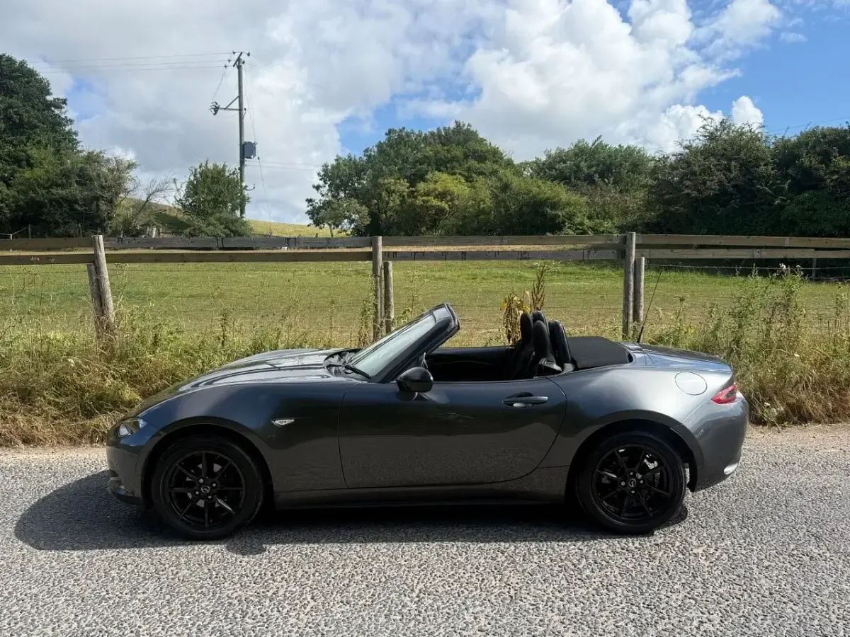Used Mazda MX5 132 HP (97 kW) 2018 Grey Cabriolet