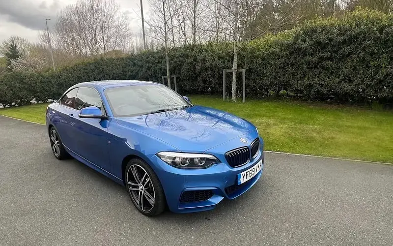 Begagnad BMW 218 Performance 136 HK (100 kW) 2020 Sportkupé