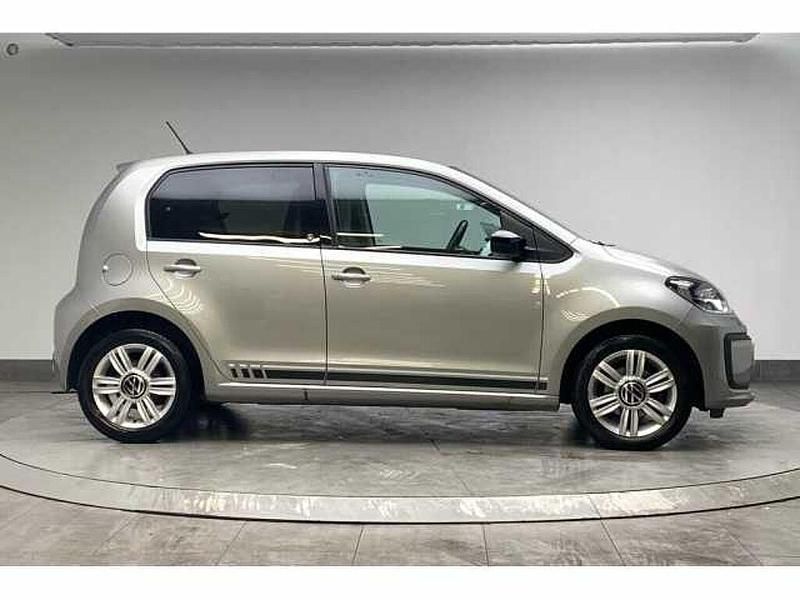 Used VW up! 65 HP (47 kW) 2022 Hatchback