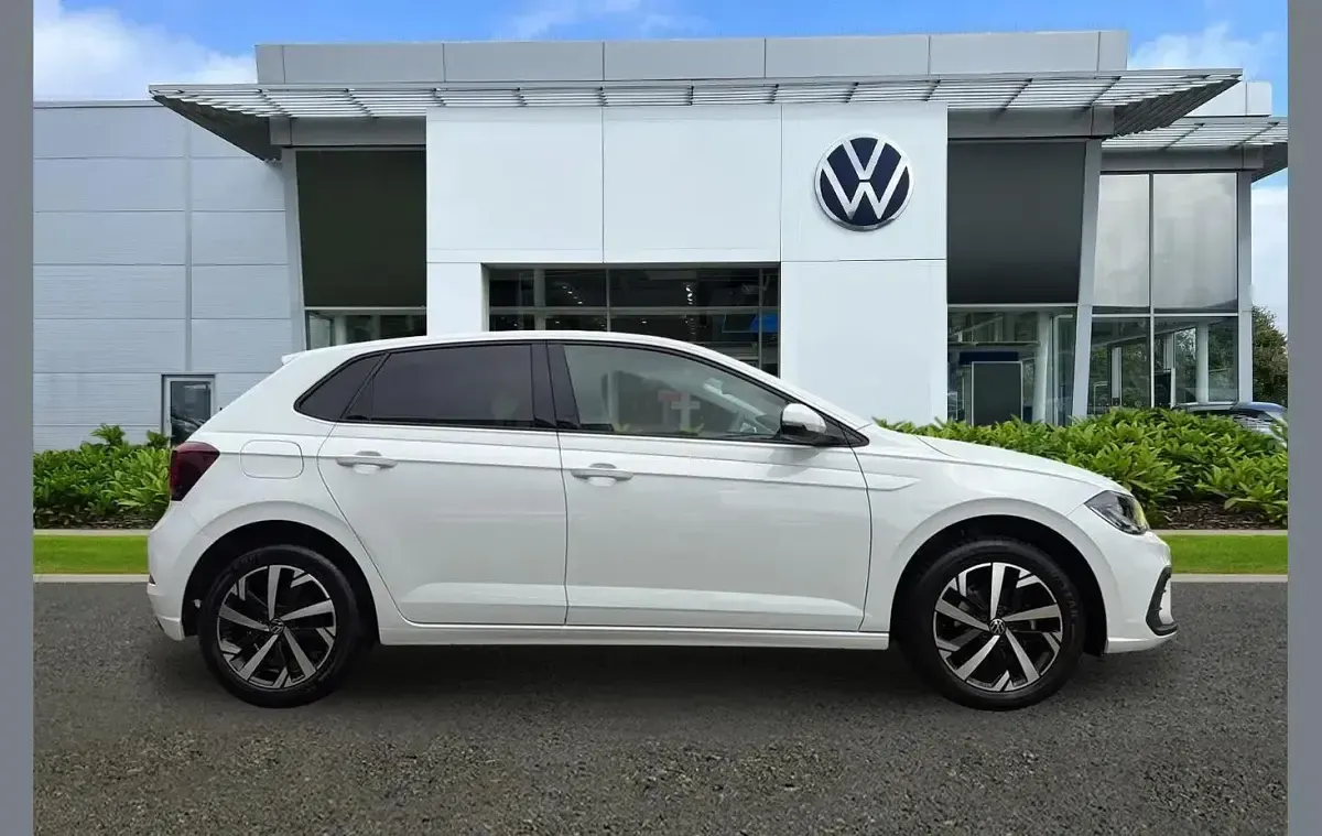 Used VW Polo Match 95 HP (69 kW) 2025 White Hatchback