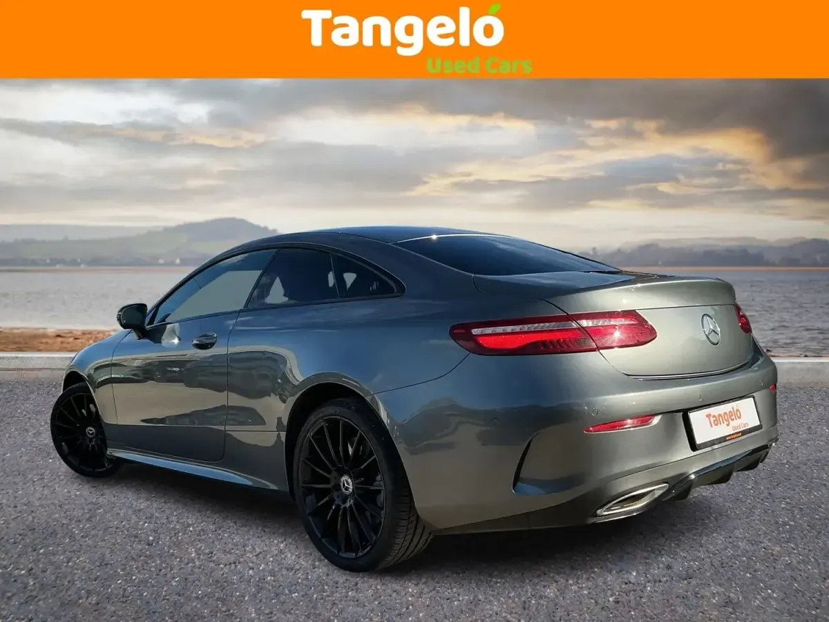 Begagnad Mercedes E450 AMG Line Premium 2019 Grå Sportkupé