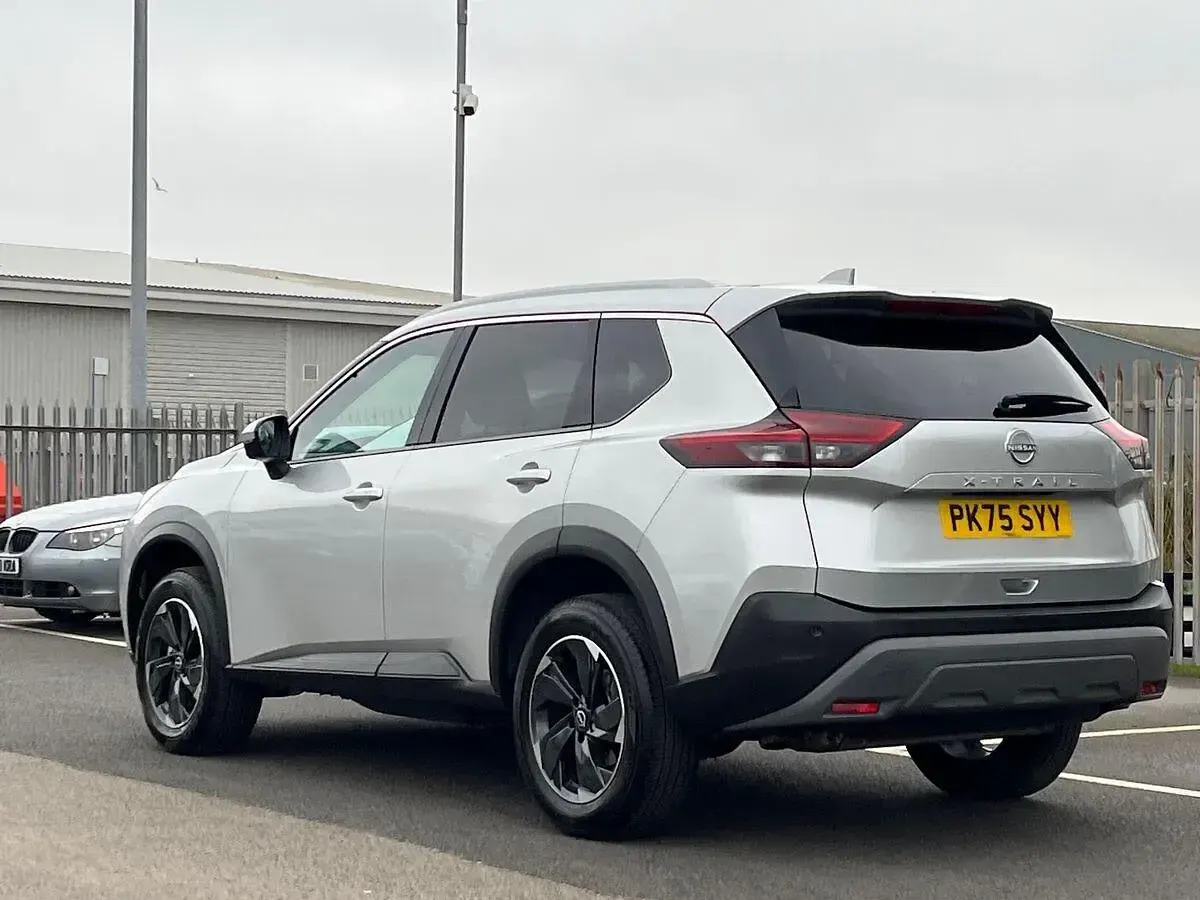 New Nissan X-Trail N-Connecta 163 HP (119 kW) 2025 Silver SUV