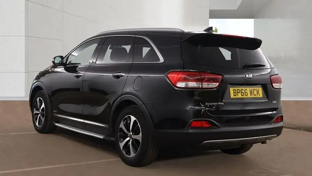 Begagnad Kia Sorento 197 HK (144 kW) 2016 Svart SUV