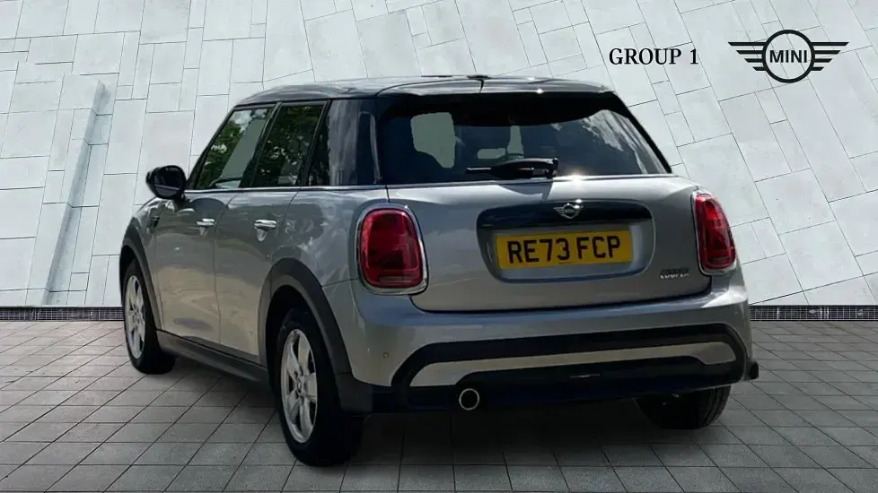 Used Mini Cooper Classic 134 HP (98 kW) 2023 Silver Hatchback