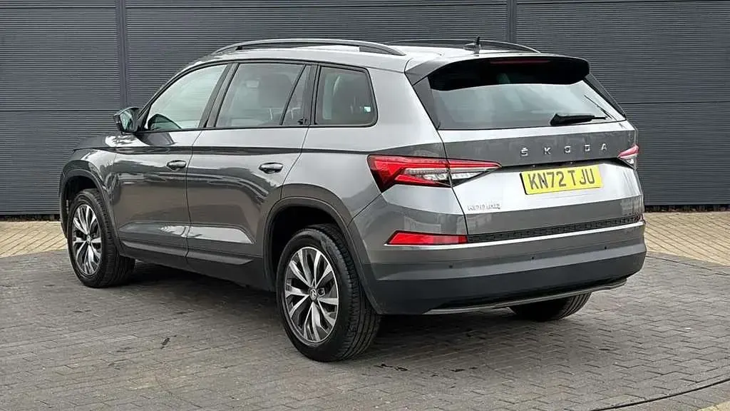 Used Skoda Kodiaq SE Drive 147 HP (108 kW) 2022 Grey SUV