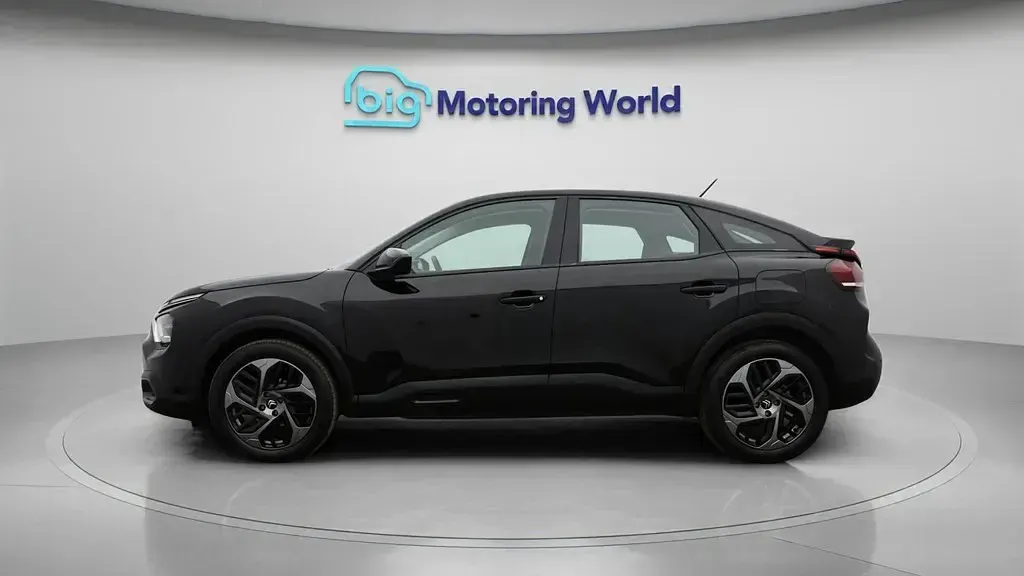 Usado Citroën C4 PureTech 100 HP (73 kW) 2024 Preto SUV