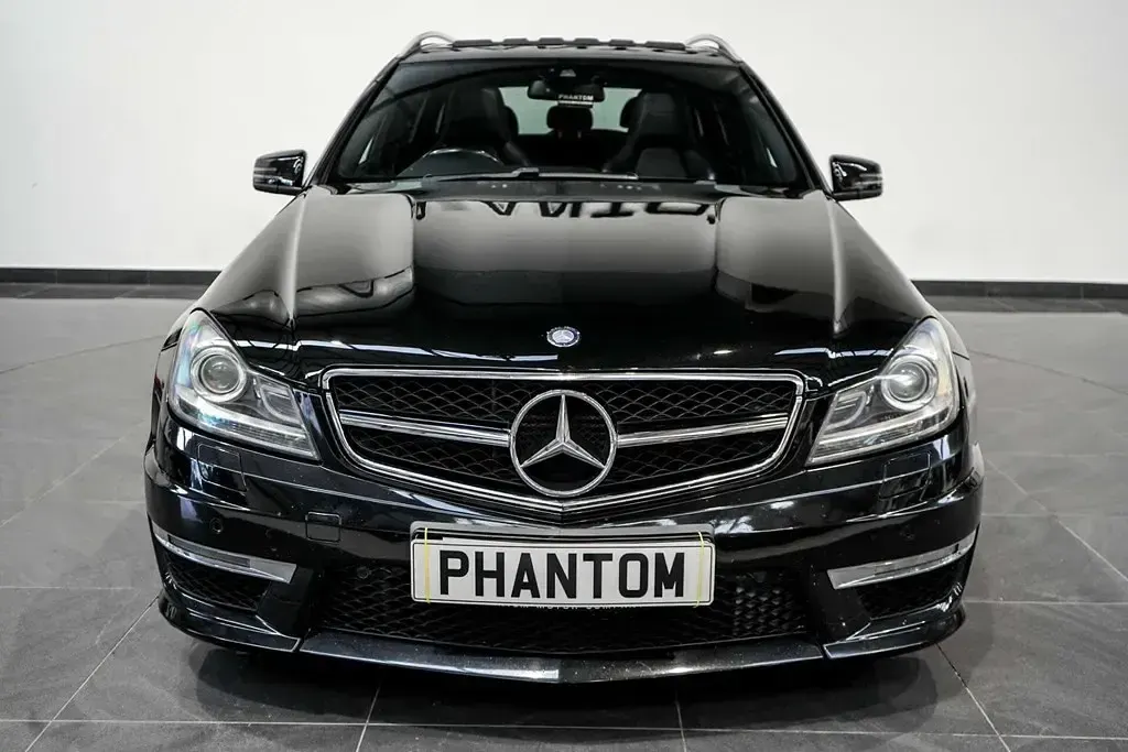 Usado Mercedes C63 AMG AMG 457 HP (336 kW) 2014 Preto Carrinha