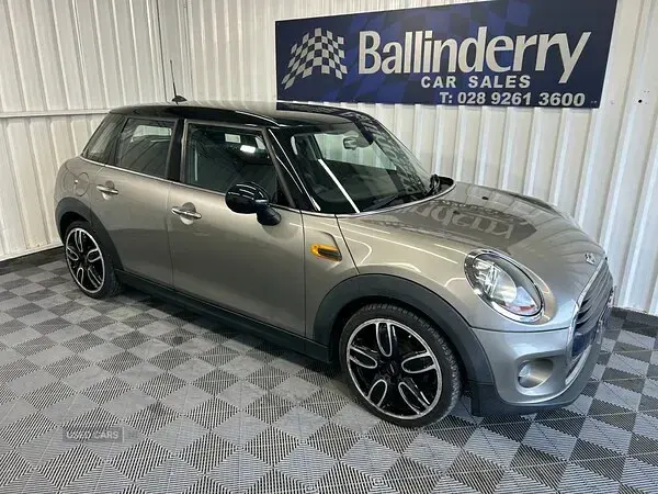 Used Mini Cooper D Hatch 116 HP (85 kW) 2017 Silver Hatchback