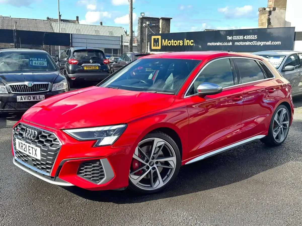 Used Audi S3 Sportback 310 HP (228 kW) 2021 Red Hatchback