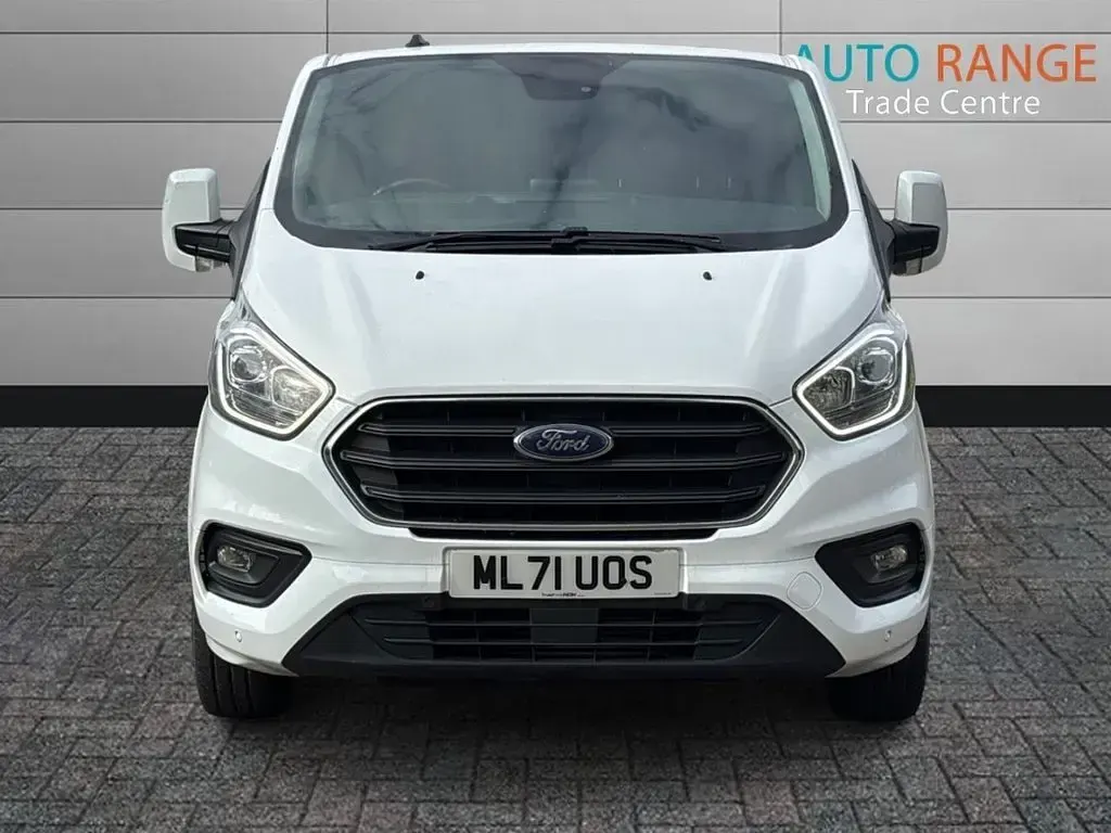 Used Ford Transit Custom Limited 130 HP (95 kW) 2021 White Van