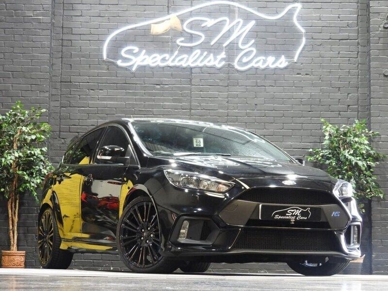 Black Used 2018 Ford Focus ST Hatchback | £13,950 (Good price) - Image 1/3