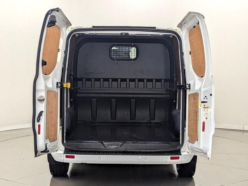 Used Ford Transit Custom Limited 2023 Frozen white (solid colour) Estate