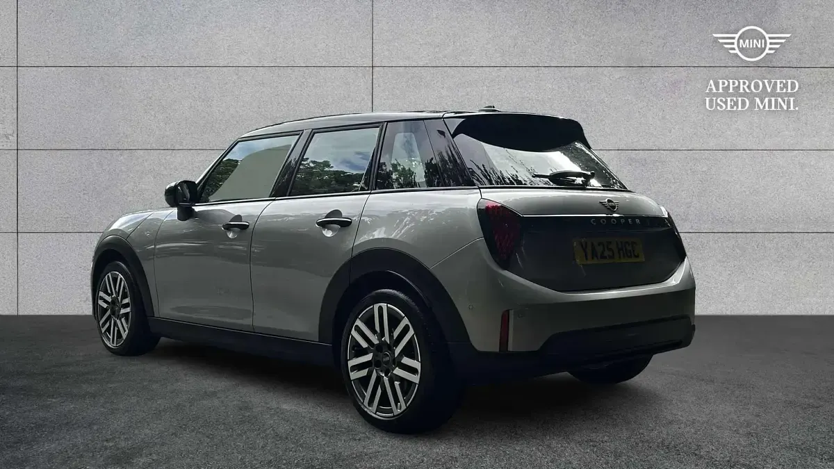Used Mini Cooper S Hatch 201 HP (147 kW) 2025 Silver Hatchback