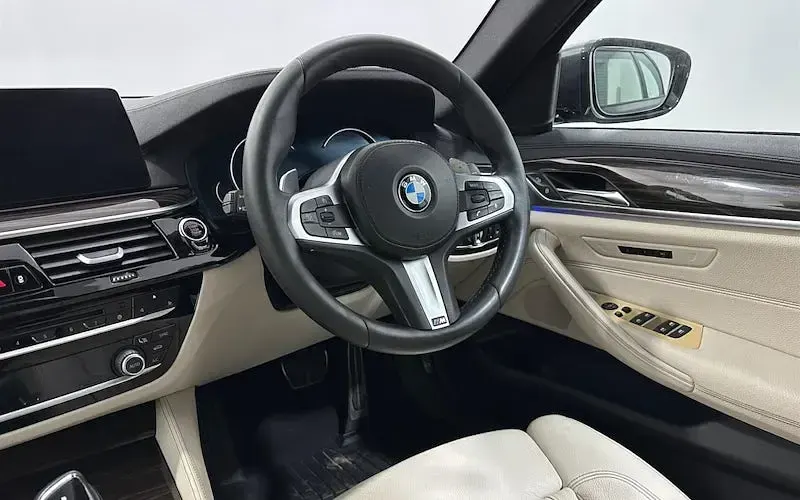 Used BMW 530 M Sport 265 HP (194 kW) 2017 Grey Estate