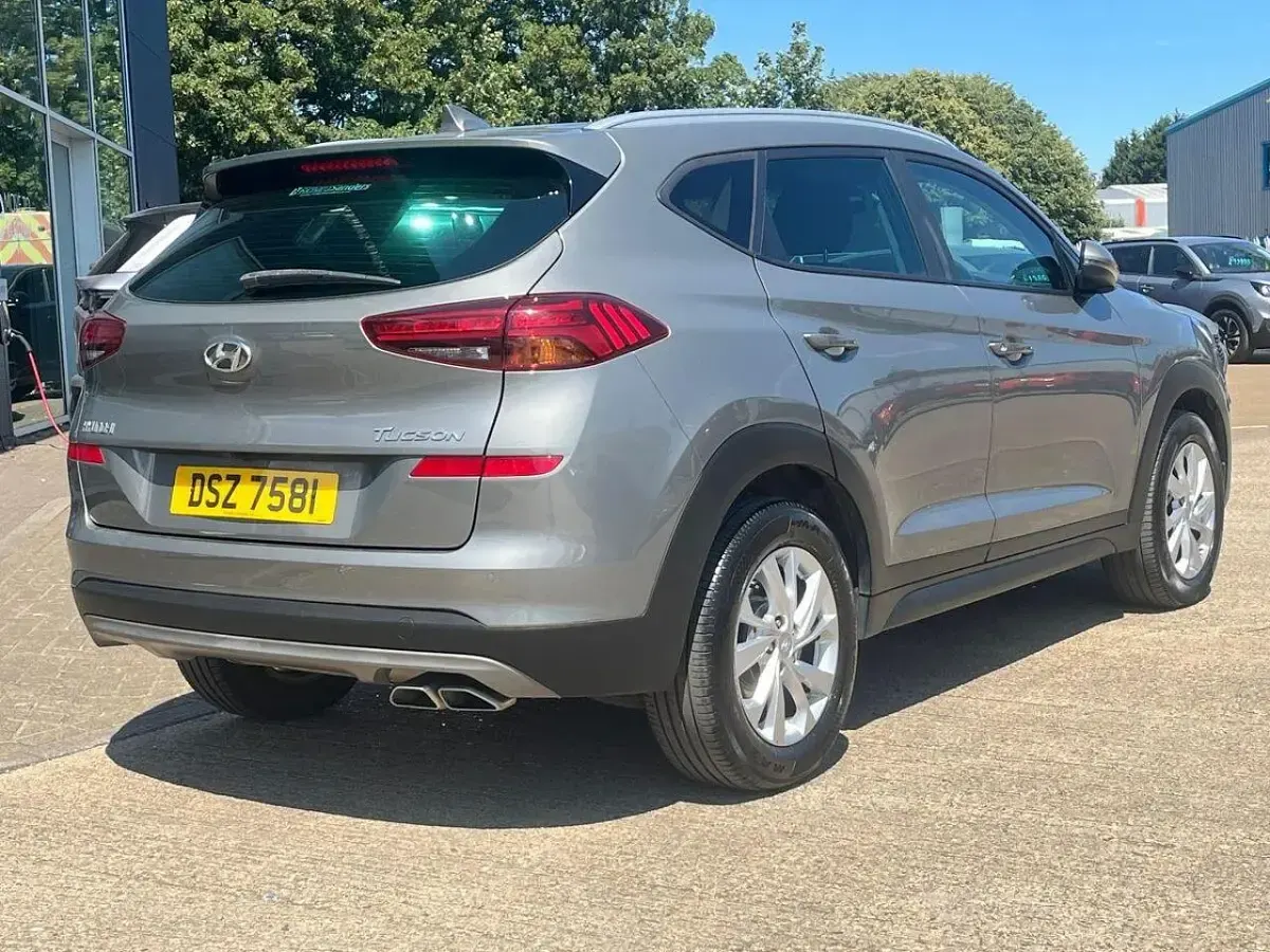 Used Hyundai Tucson SE 175 HP (128 kW) 2019 Grey SUV