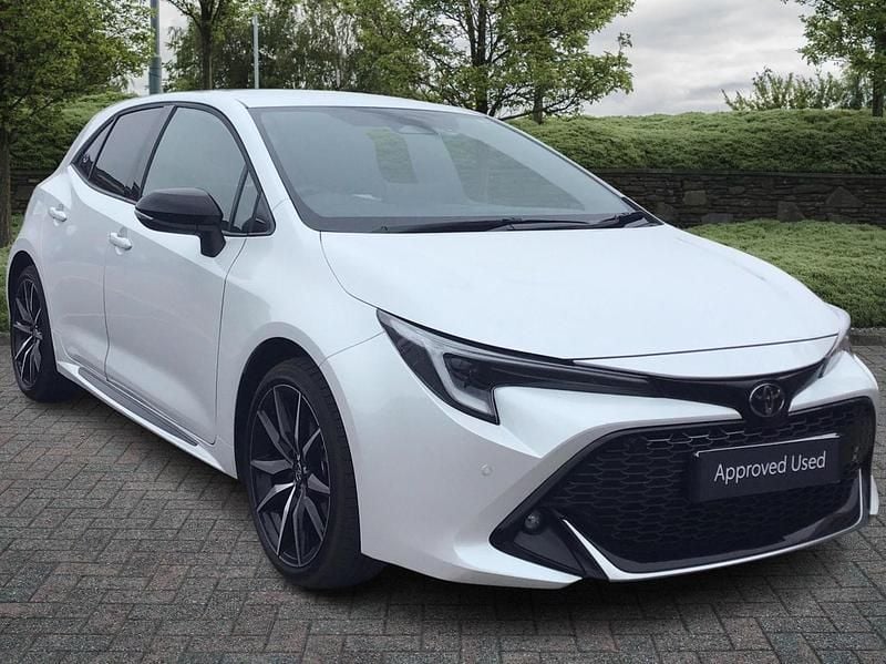 White Used 2024 Toyota Corolla Sport Hatchback | £26,995 (A bit pricey) - Image 1/4