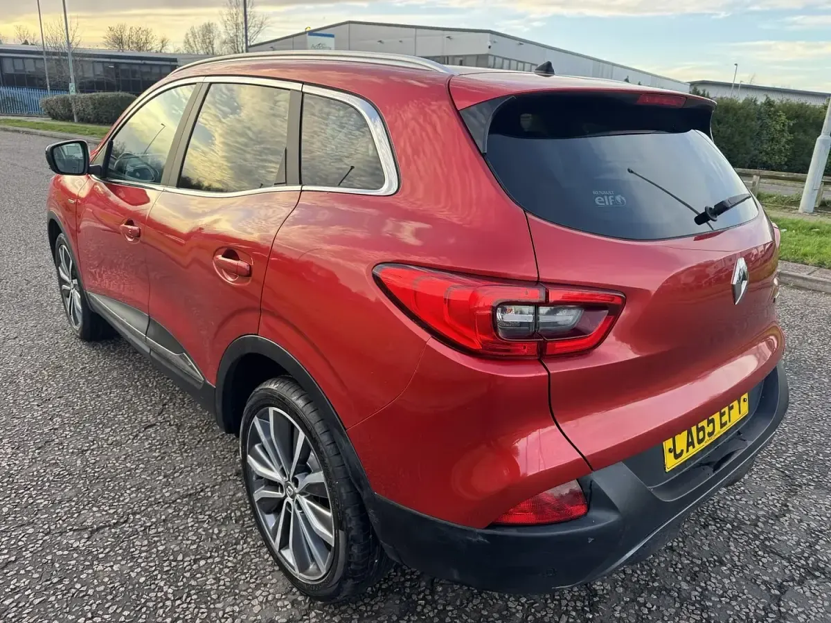 Used Renault Kadjar Signature 110 HP (80 kW) 2016 Red SUV