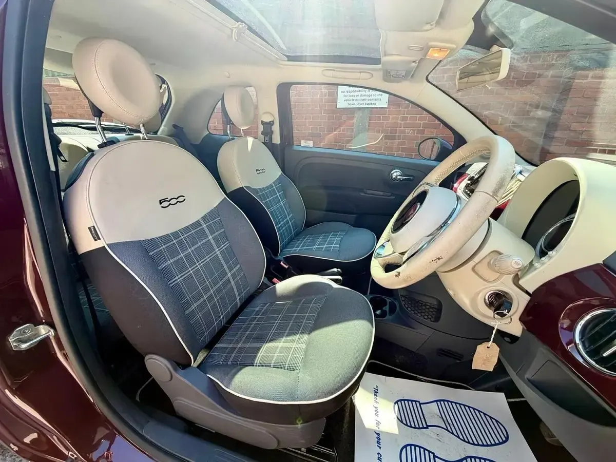Used Fiat 500 Lounge 69 HP (50 kW) 2016 Red Hatchback