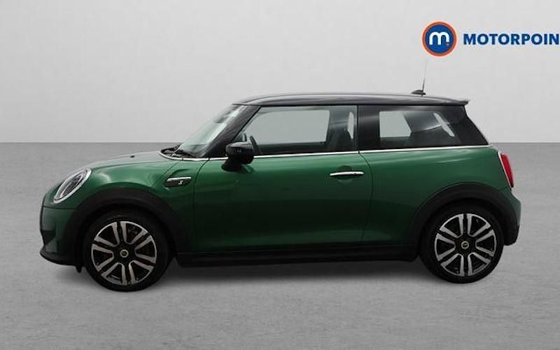 Used Mini Cooper Level 2 135 kW (184 HP) 2023 Hatchback