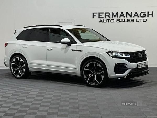 White Used 2022 VW Touareg R-line SUV | £38,990 (A bit pricey) - Image 1/4