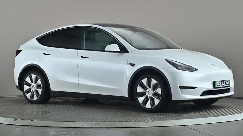 White Used 2022 Tesla Model Y Long Range AWD SUV | £23,998 (Fair price) - Image 1/3