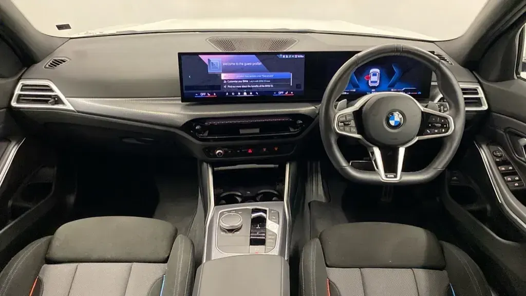 Used BMW 320 M Sport 181 HP (133 kW) 2025 White Estate