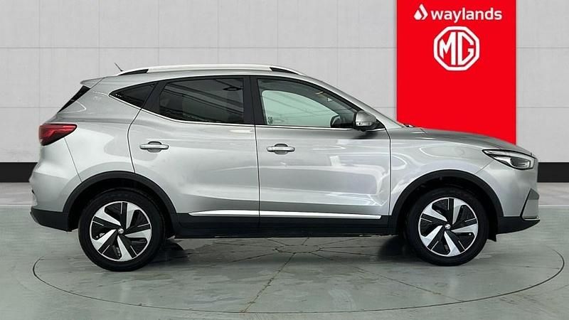 Used MG ZS Trophy Connect 114 kW (156 HP) 2024 Silver SUV