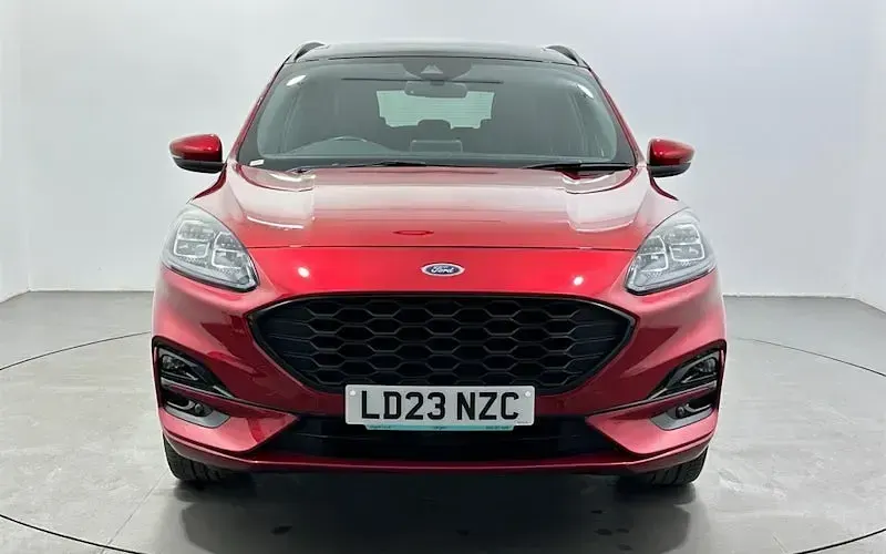 Usado Ford Kuga ST-Line X 225 CV (165 kW) 2023 Rojo SUV