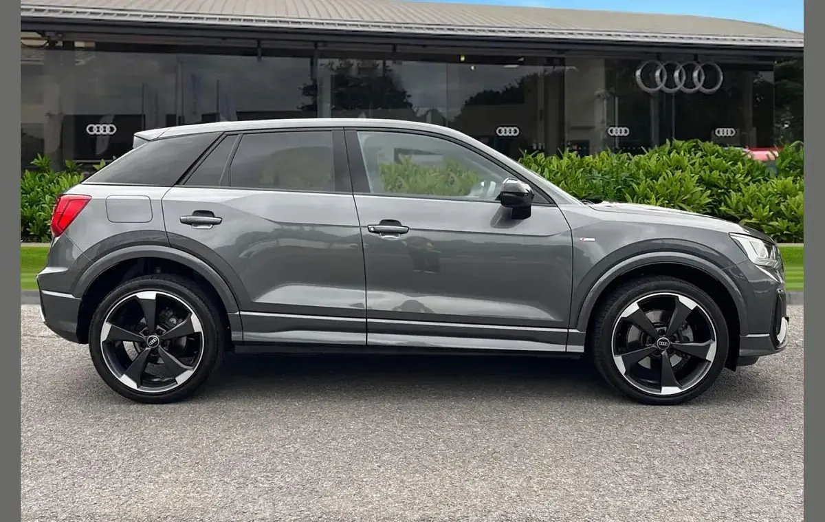 Used Audi Q2 Black Edition 150 HP (110 kW) 2023 Grey SUV