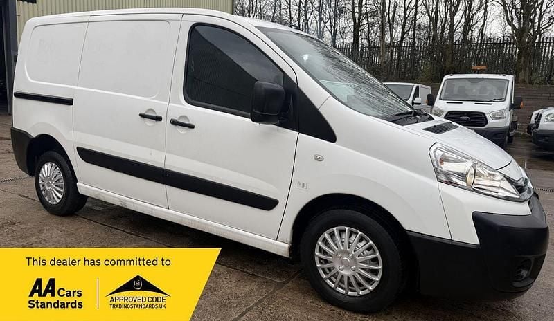 Used Citroën Dispatch 2013 White MPV