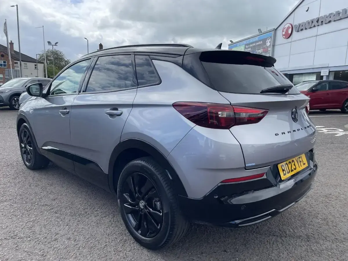 Used Vauxhall Grandland X S 128 HP (94 kW) 2023 Grey SUV