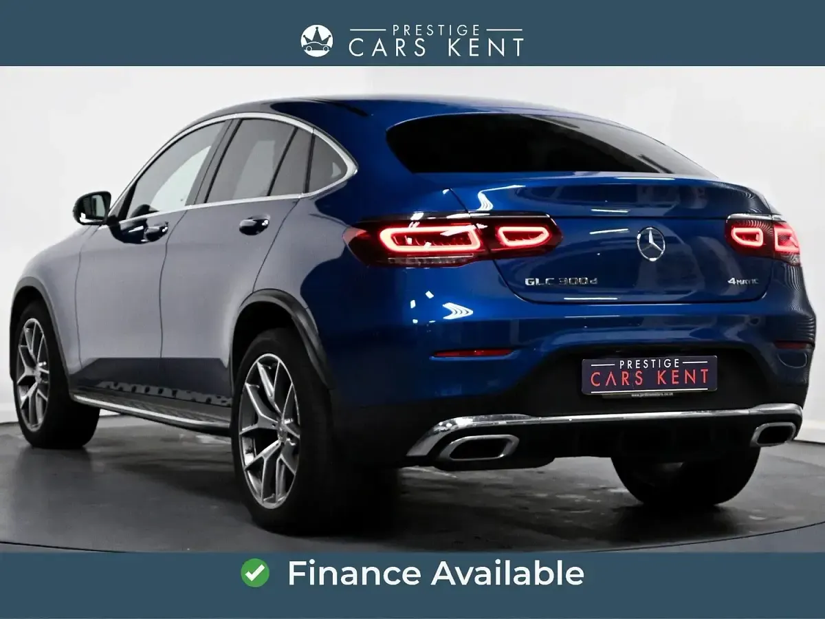 Used Mercedes GLC300 AMG Line Premium Plus 245 HP (180 kW) 2023 Blue SUV