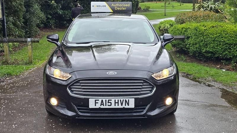 Used Ford Mondeo Zetec 150 HP (110 kW) 2015 Black Hatchback
