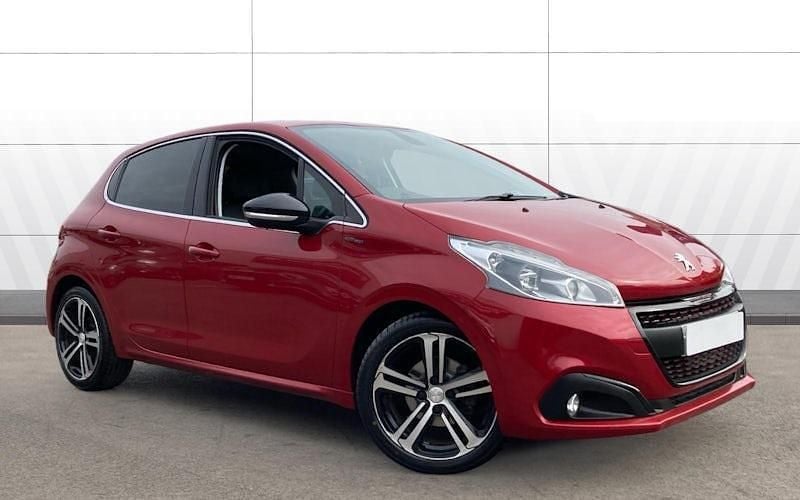 Used Peugeot 208 GT-line 99 HP (72 kW) 2017 Red Hatchback