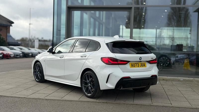 Used BMW 118 M Sport 134 HP (98 kW) 2023 White Hatchback