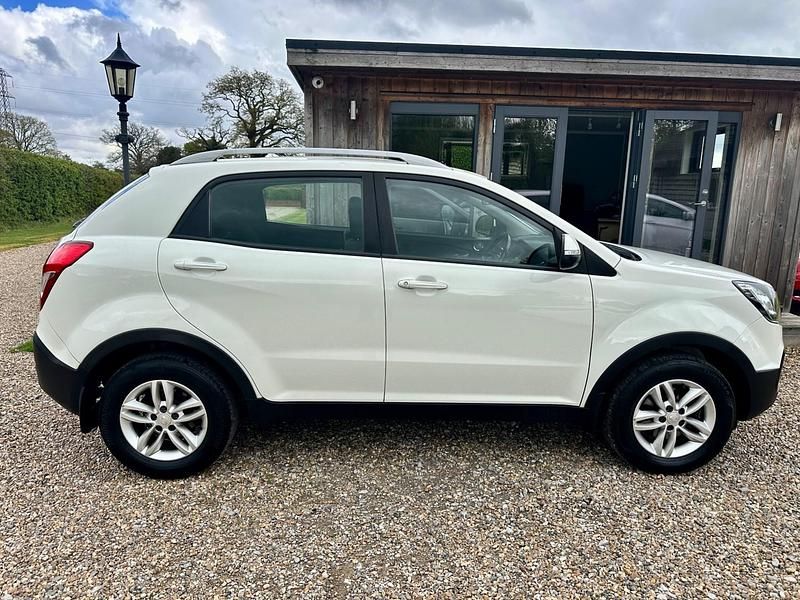 Used Ssangyong (KGM) Korando 178 HP (130 kW) 2018 White SUV